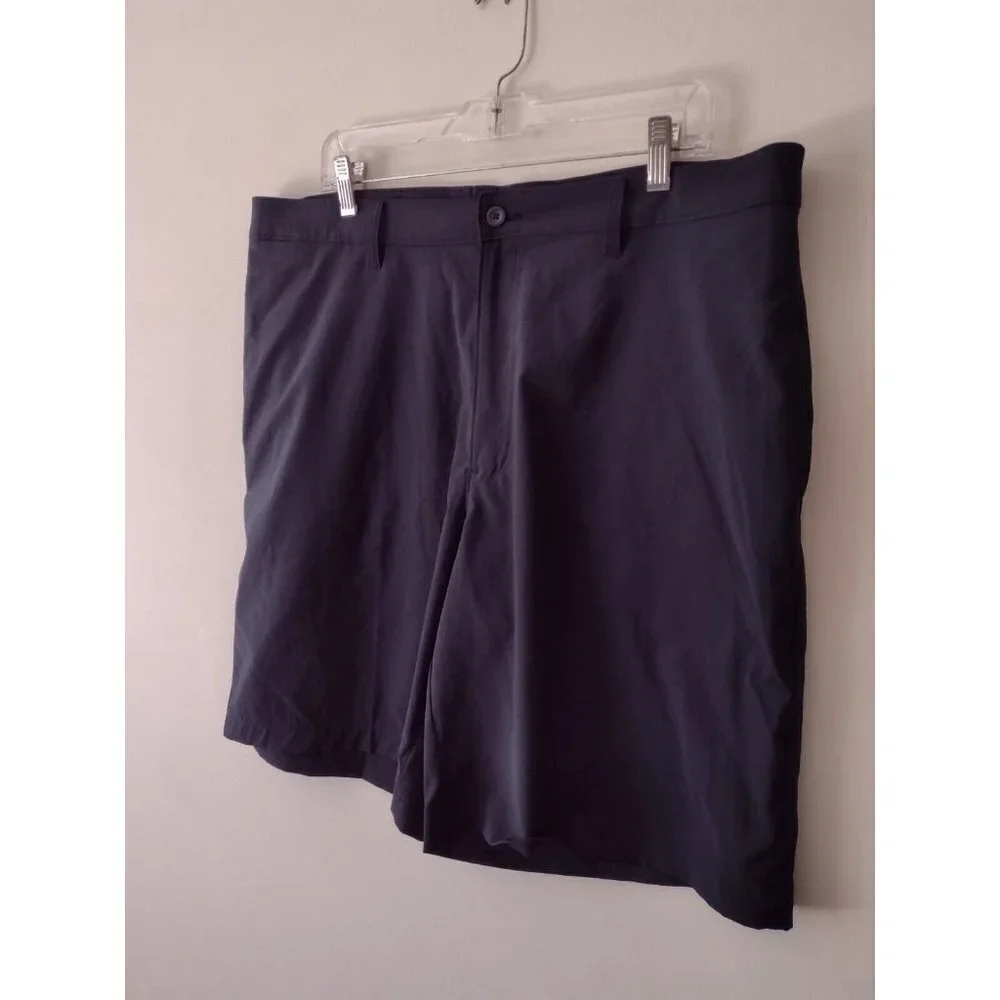 Champion Golf Shorts Mens Size 40 W‎ Black Lightweight Athletic Chino